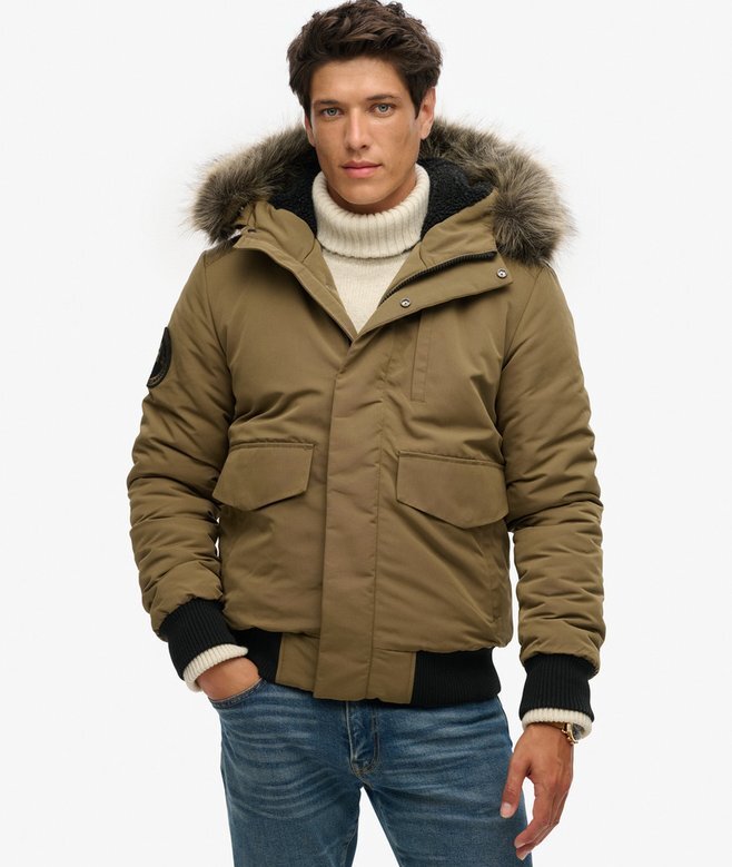 Everest Puffer Bomberjacke mit Kapuze Everest Puffer Bomberjacke mit Kapuze