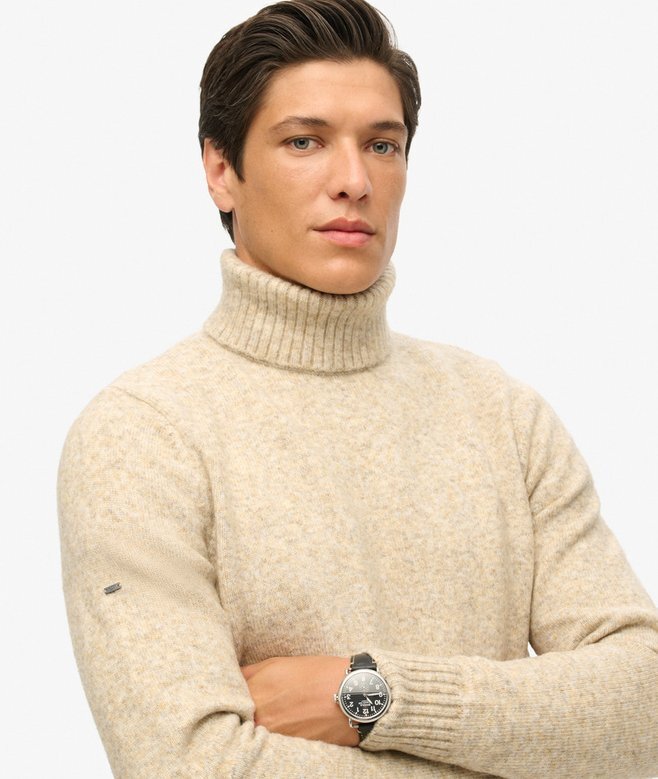Gebürsteter Rollkragenpullover Gebürsteter Rollkragenpullover