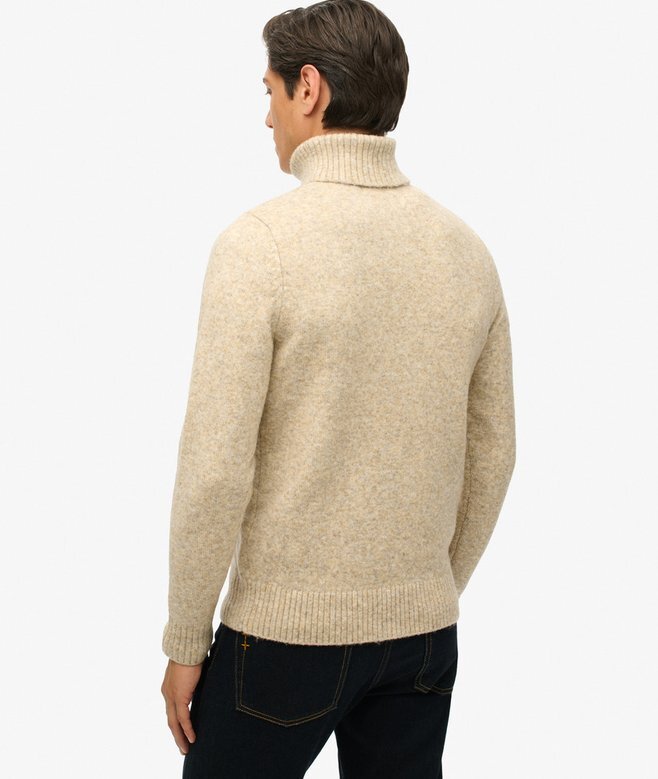 Gebürsteter Rollkragenpullover Gebürsteter Rollkragenpullover