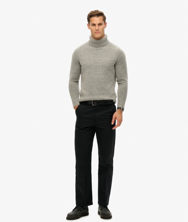 Gerade geschnittene Chino-Hose Gerade geschnittene Chino-Hose