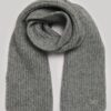 Gerippter Strickschal