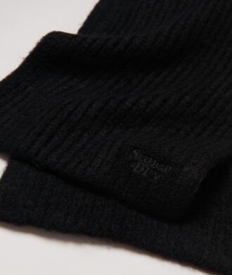Gerippter Strickschal