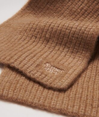 Gerippter Strickschal