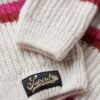 Gestreifter, verkürzter Rollkragenpullover Gestreifter, verkürzter Rollkragenpullover