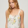 Gewebtes Maxikleid mit Stufen Gewebtes Maxikleid mit Stufen