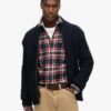 Grob gestrickte Strickjacke mit durchgehendem Reißverschluss Grob gestrickte Strickjacke mit durchgehendem Reißverschluss