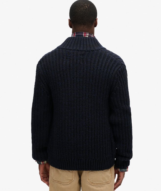 Grob gestrickte Strickjacke mit durchgehendem Reißverschluss Grob gestrickte Strickjacke mit durchgehendem Reißverschluss