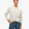 Grobstrickpullover mit Zopfmuster