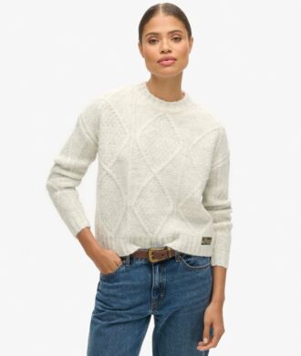 Grobstrickpullover mit Zopfmuster