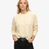Grobstrickpullover mit Zopfmuster