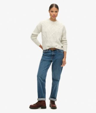 Grobstrickpullover mit Zopfmuster