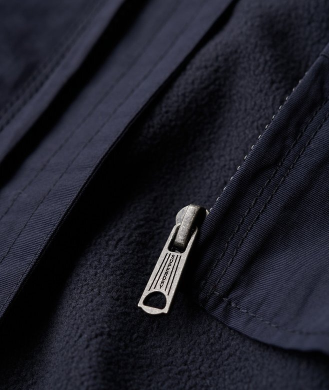 Hooded Bomberjacke aus Surplus-Nylon Hooded Bomberjacke aus Surplus-Nylon