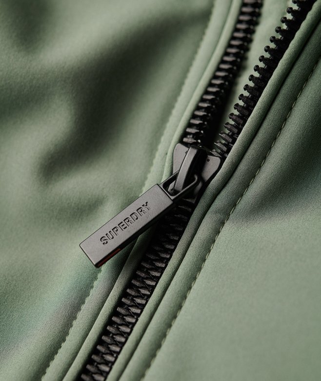 Hooded Softshell-Trekkerjacke Hooded Softshell-Trekkerjacke