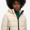Hooded Spirit Sports Puffer-Jacke Hooded Spirit Sports Puffer-Jacke