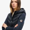 Hybrid-Jacke mit Kapuze aus Storm-Strick