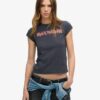 Iron Maiden X Superdry T-Shirt mit Flügelärmeln Iron Maiden X Superdry T-Shirt mit Flügelärmeln