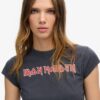 Iron Maiden X Superdry T-Shirt mit Flügelärmeln Iron Maiden X Superdry T-Shirt mit Flügelärmeln