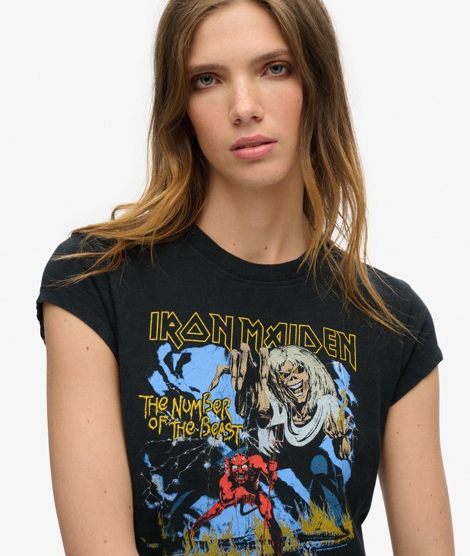 Iron Maiden X Superdry T-Shirt mit Flügelärmeln Iron Maiden X Superdry T-Shirt mit Flügelärmeln