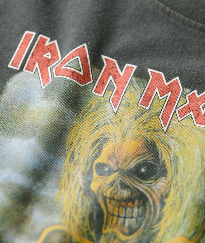 Iron Maiden X Superdry T-Shirt mit Flügelärmeln Iron Maiden X Superdry T-Shirt mit Flügelärmeln