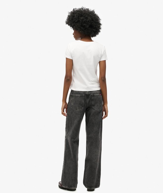 Jeans mit mittlerer Leibhöhe und weitem Bein Jeans mit mittlerer Leibhöhe und weitem Bein