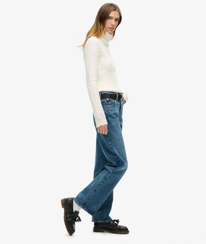 Jeans mit mittlerer Leibhöhe und weitem Bein Jeans mit mittlerer Leibhöhe und weitem Bein
