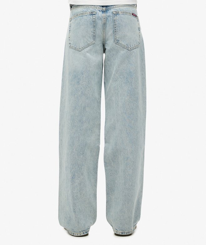 Jeans mit mittlerer Leibhöhe und weitem Bein Jeans mit mittlerer Leibhöhe und weitem Bein