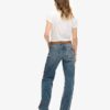 Jeans mit mittlerer Leibhöhe und weitem Bein Jeans mit mittlerer Leibhöhe und weitem Bein