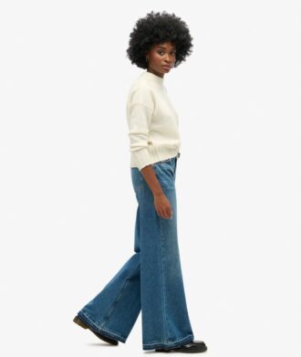 Jeans mit weitem Bein und unversäubertem Saum