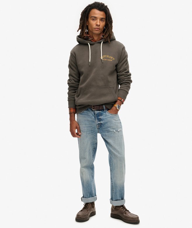 Kapuzenpullover mit Tattoo-Motiv auf dem Rücken Kapuzenpullover mit Tattoo-Motiv auf dem Rücken