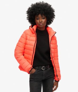 Klassische Puffer-Daunenjacke mit Kapuze