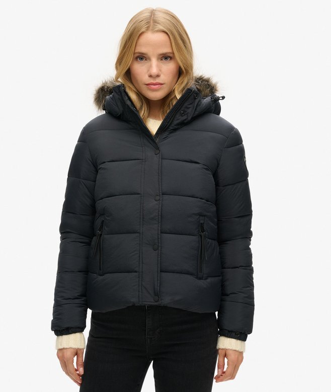 Kurze Daunenjacke mit Hooded-Kapuze aus Kunstfell Kurze Daunenjacke mit Hooded-Kapuze aus Kunstfell