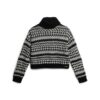 Kurzer Rollkragenpullover aus Strickmode Kurzer Rollkragenpullover aus Strickmode