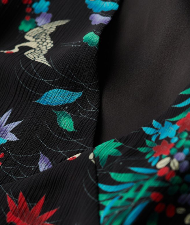 Kurzärmeliges, transparentes Midikleid Kurzärmeliges, transparentes Midikleid