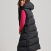 Lange, wattierte Hooded-Weste