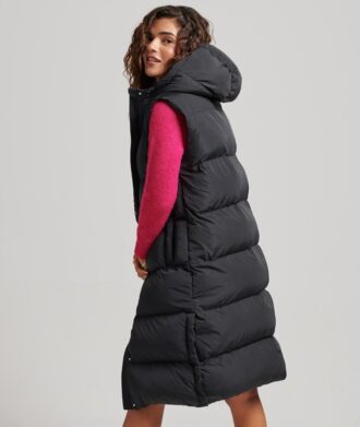 Lange, wattierte Hooded-Weste