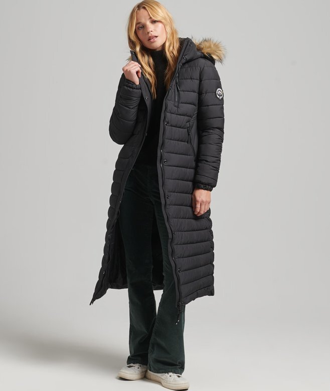 Langer, leicht gefütterter Puffer-Mantel mit Hooded-Kapuze aus Kunstfell Langer, leicht gefütterter Puffer-Mantel mit Hooded-Kapuze aus Kunstfell