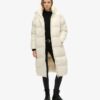 Langer Puffer-Mantel mit Kapuze Langer Puffer-Mantel mit Kapuze