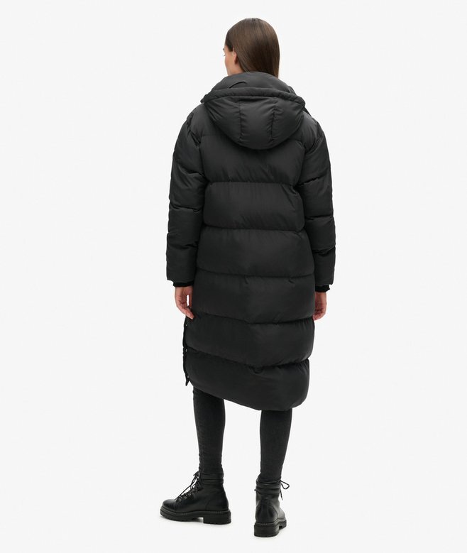 Langer Puffer-Mantel mit Kapuze Langer Puffer-Mantel mit Kapuze