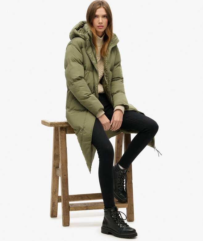 Langer Puffer-Mantel mit Kapuze Langer Puffer-Mantel mit Kapuze