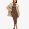 Langärmliges Midi-Kleid mit Rüschen Langärmliges Midi-Kleid mit Rüschen