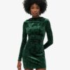 Langärmliges Minikleid aus Samt