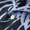 Leinenhemd mit offenem Kragen und Print Leinenhemd mit offenem Kragen und Print