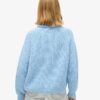 Locker sitzender Rollkragenpullover aus Strickmode Locker sitzender Rollkragenpullover aus Strickmode
