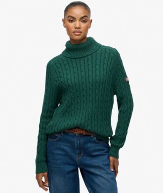 Locker sitzender Rollkragenpullover mit Zopfmuster