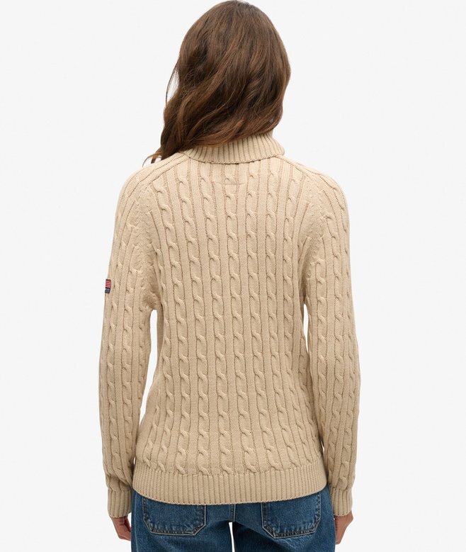 Locker sitzender Rollkragenpullover mit Zopfmuster Locker sitzender Rollkragenpullover mit Zopfmuster