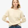 Locker sitzender Strickpullover mit Rundhalsausschnitt Locker sitzender Strickpullover mit Rundhalsausschnitt