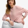 Locker sitzender Strickpullover mit Rundhalsausschnitt Locker sitzender Strickpullover mit Rundhalsausschnitt