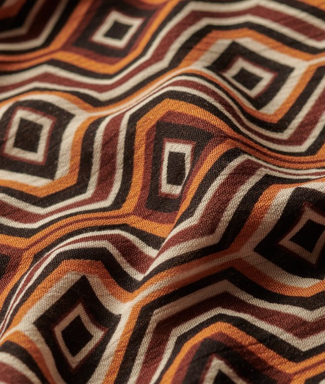 Maxikleid mit ausgeschnittenem Rücken Maxikleid mit ausgeschnittenem Rücken