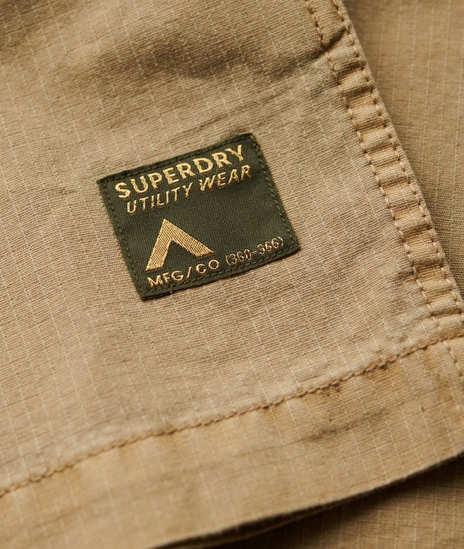 Militärisches Langarm-Overshirt Militärisches Langarm-Overshirt