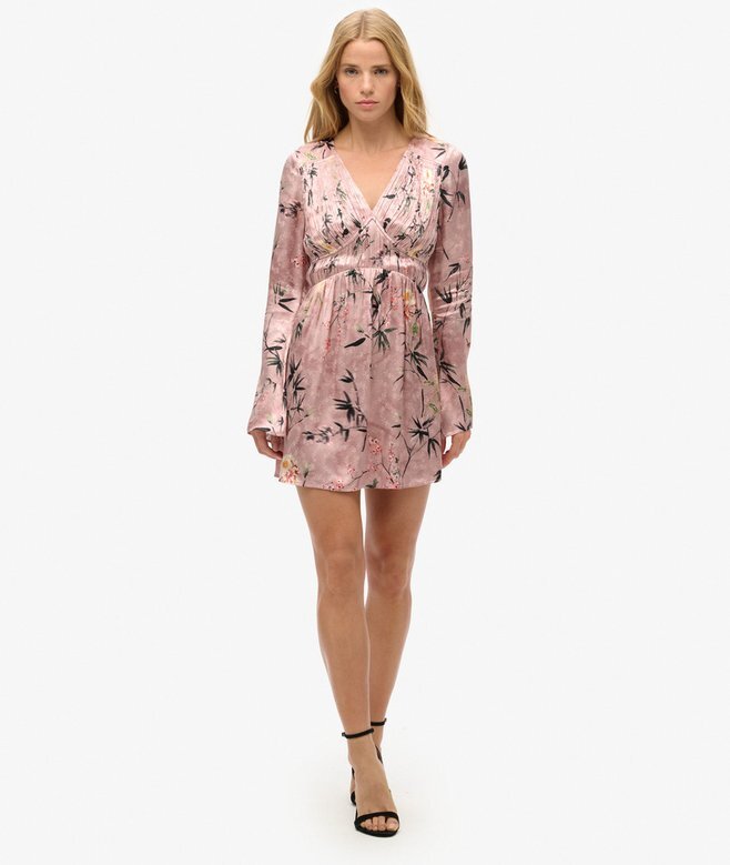 Mini-Kleid mit ausgestellten Ärmeln und Jacquard-Muster Mini-Kleid mit ausgestellten Ärmeln und Jacquard-Muster